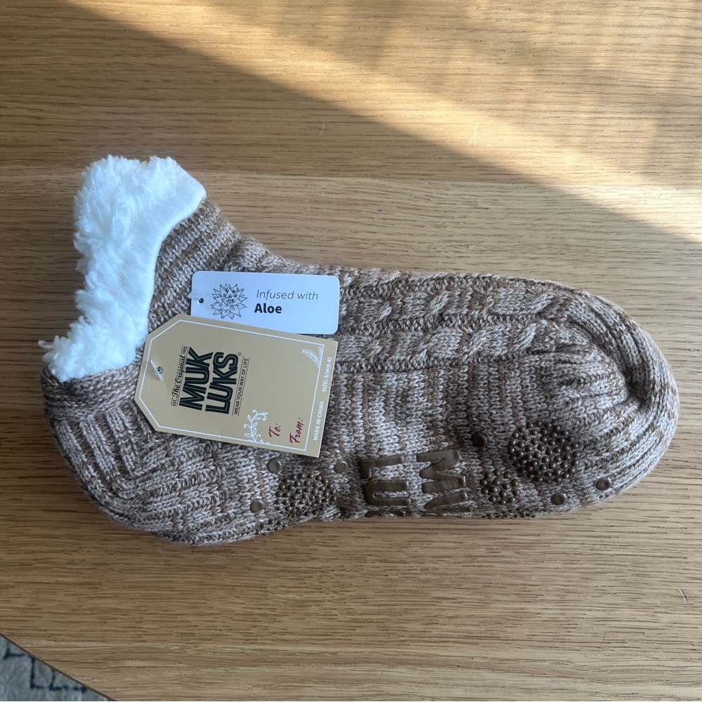 Muk Luks Brown Aloe-Infused Cozy Socks - Picture 1 of 4